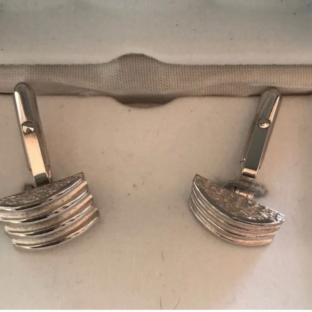 Colibri Of London Cuff Links Silver Tone